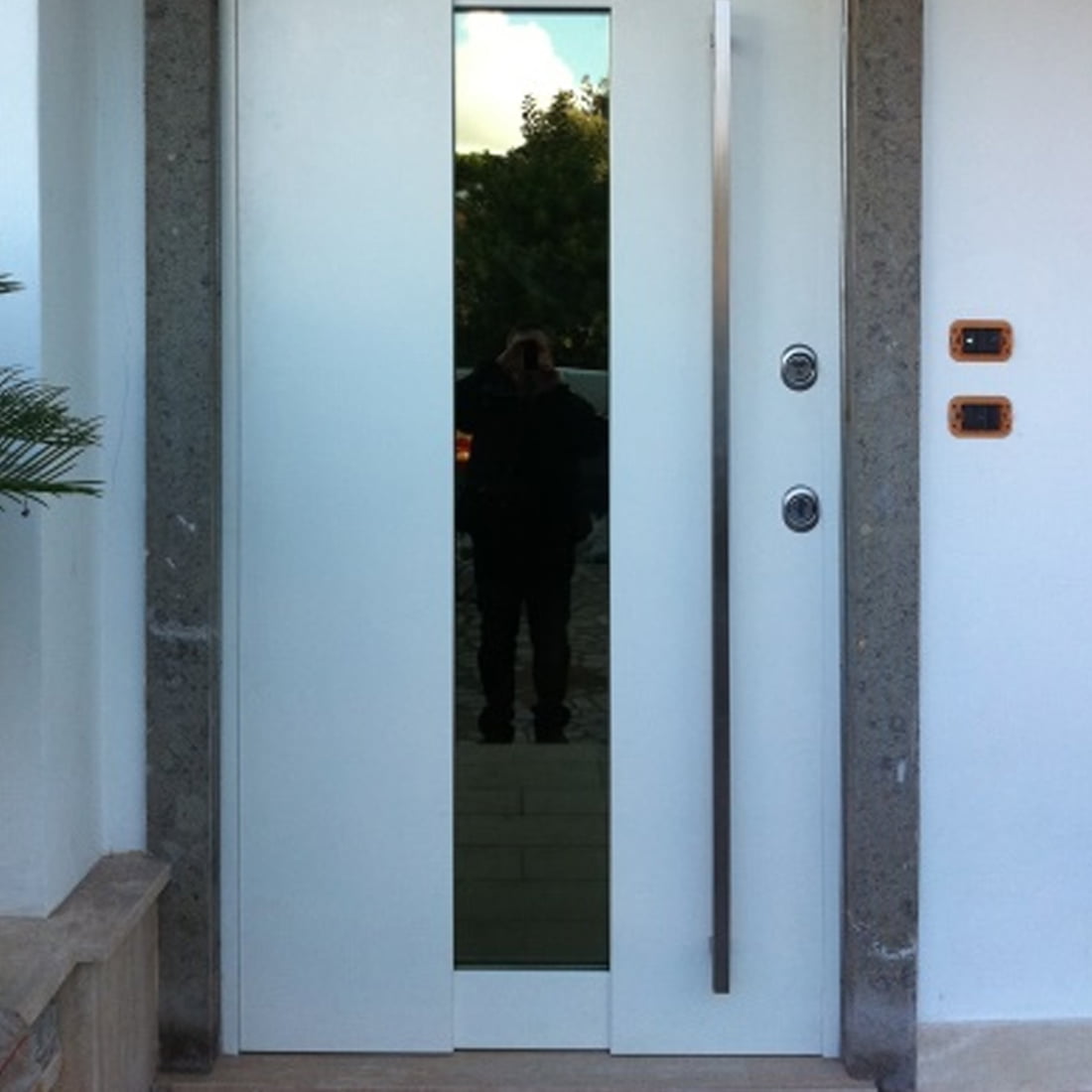 Tesse serramenti blindati Roma Porte Vetrinox Porta Vetrinox serramenti blindati Roma bianca